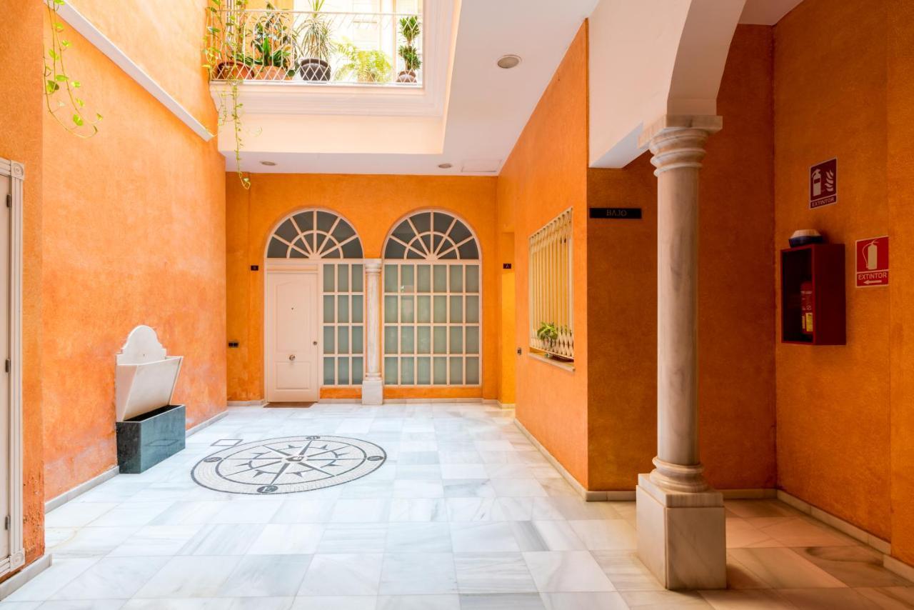 Behouse Cuna Sevilla Bagian luar foto