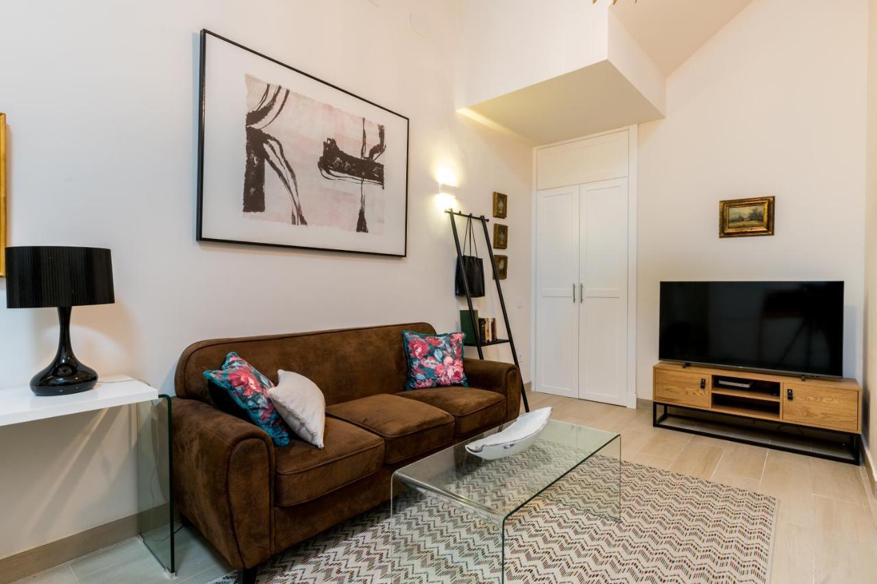 Behouse Cuna Sevilla Bagian luar foto